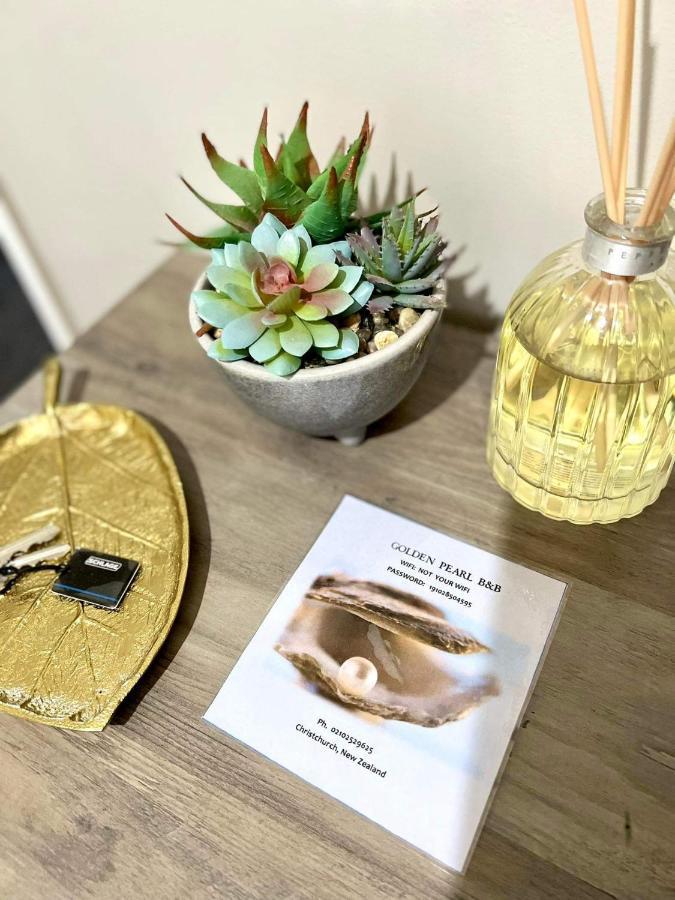 Golden Pearl Bed & Breakfast Christchurch Bagian luar foto