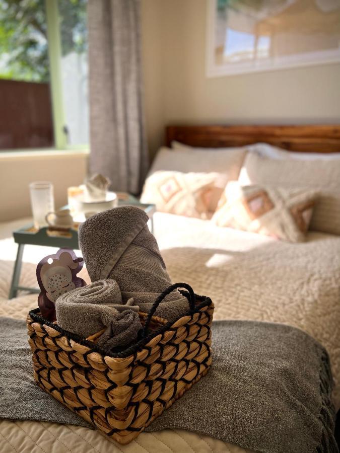 Golden Pearl Bed & Breakfast Christchurch Bagian luar foto